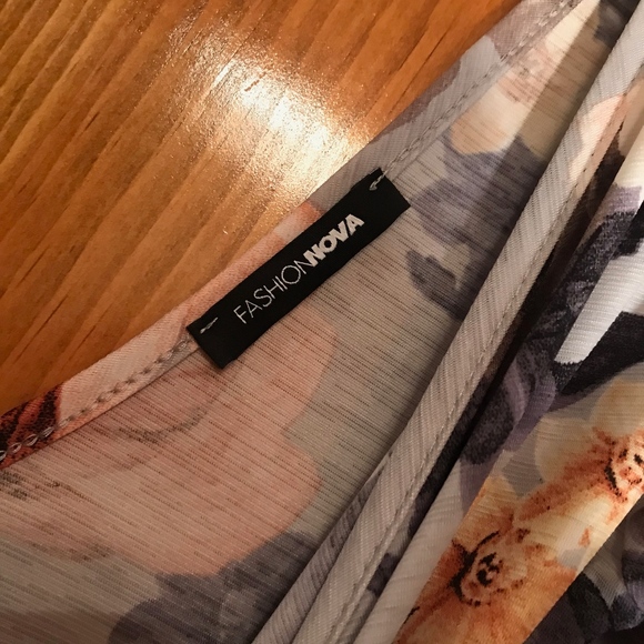 Size S floral Fashion Nova dress - Picture 3 of 4